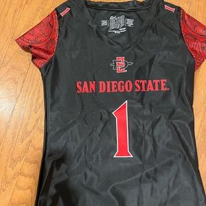 SDSU Women’s Medium Jersey NWOT